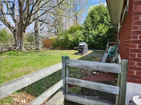 1120 Cline Crescent Ottawa ON K2C 2P2