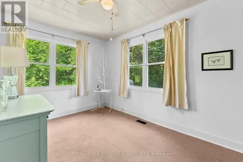 138 Bonnechere Street East Bonnechere Valley ON K7V 1Z5