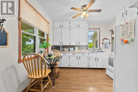 138 Bonnechere Street East Bonnechere Valley ON K7V 1Z5