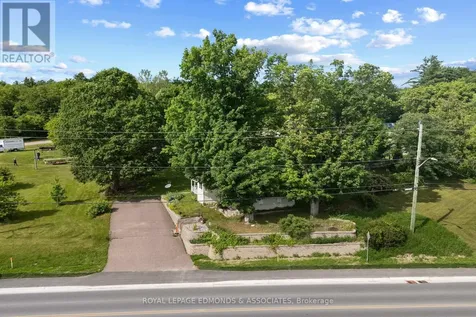 138 Bonnechere Street East Bonnechere Valley ON K7V 1Z5