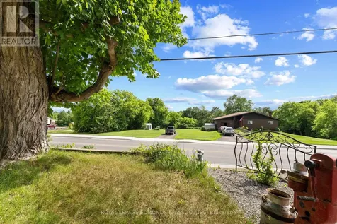 138 Bonnechere Street East Bonnechere Valley ON K7V 1Z5