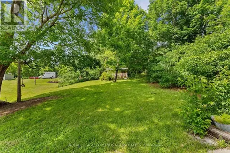 138 Bonnechere Street East Bonnechere Valley ON K7V 1Z5