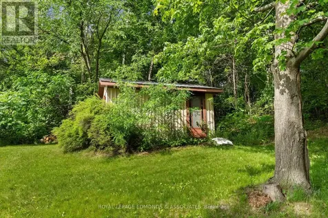 138 Bonnechere Street East Bonnechere Valley ON K7V 1Z5