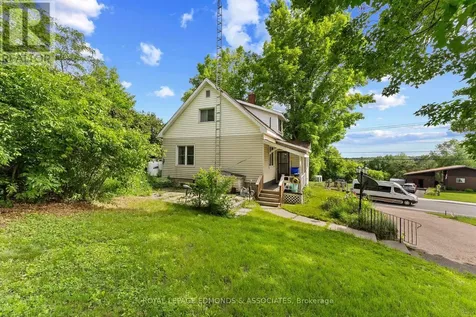 138 Bonnechere Street East Bonnechere Valley ON K7V 1Z5