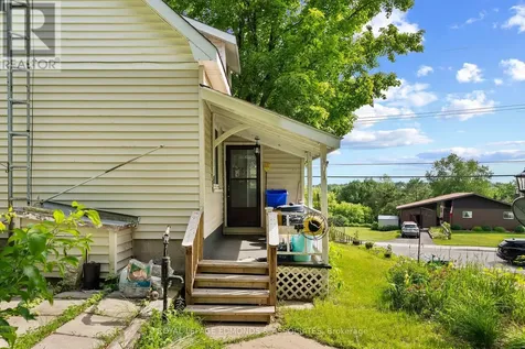 138 Bonnechere Street East Bonnechere Valley ON K7V 1Z5