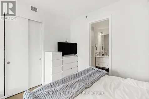 300 Lisgar Street Ottawa ON K2P 0E2