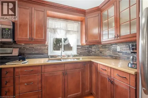 51 Paulander Drive Kitchener ON N2M 5E5