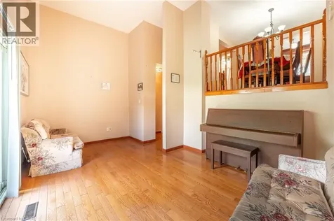 51 Paulander Drive Kitchener ON N2M 5E5