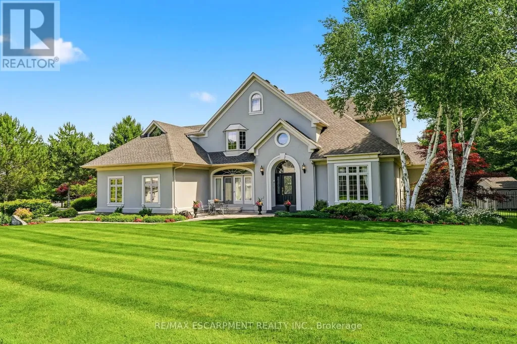 28 Millcreek Court Hamilton (ancaster) ON L9G 4Z3