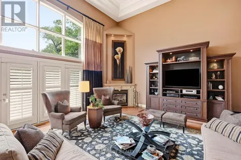 28 Millcreek Court Hamilton (ancaster) ON L9G 4Z3