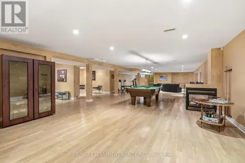 28 Millcreek Court Hamilton (ancaster) ON L9G 4Z3
