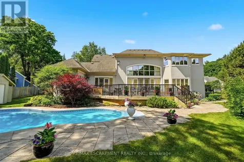 28 Millcreek Court Hamilton (ancaster) ON L9G 4Z3