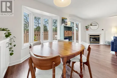286 Hamilton Drive Hamilton (ancaster) ON L9G 4W6