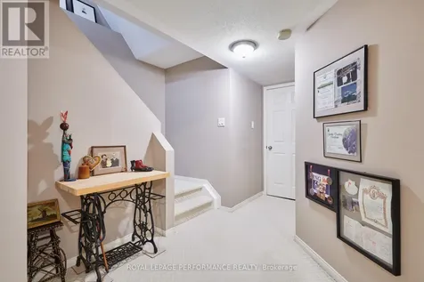 2104 Liska Street Ottawa ON K4A 4J6