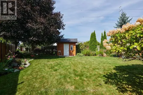 2104 Liska Street Ottawa ON K4A 4J6