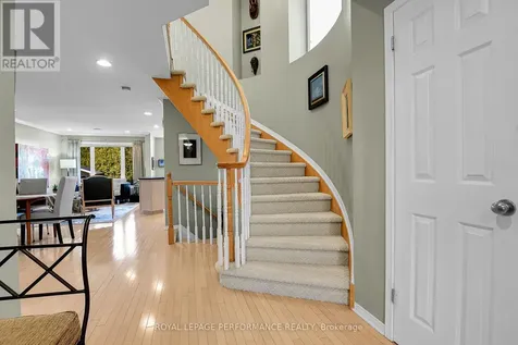 2104 Liska Street Ottawa ON K4A 4J6