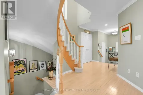 2104 Liska Street Ottawa ON K4A 4J6
