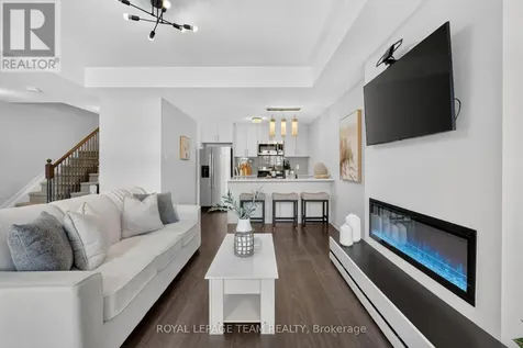 218 Parnian Private Ottawa ON K2J 4H7