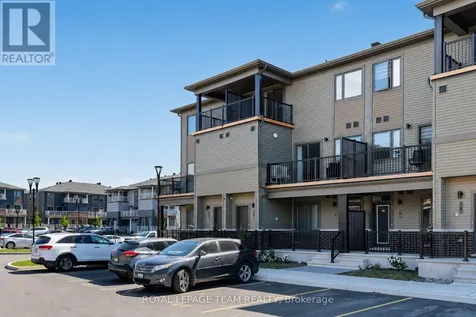 218 Parnian Private Ottawa ON K2J 4H7