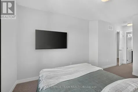 218 Parnian Private Ottawa ON K2J 4H7