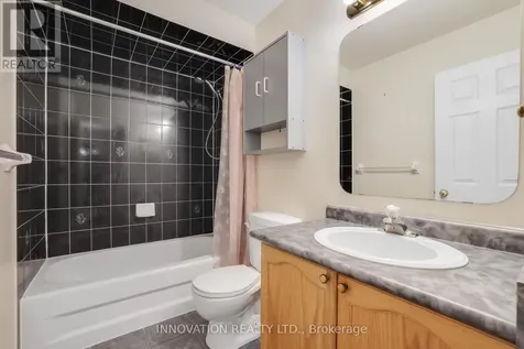 8 Kettleby Street Ottawa ON K2K 3C2