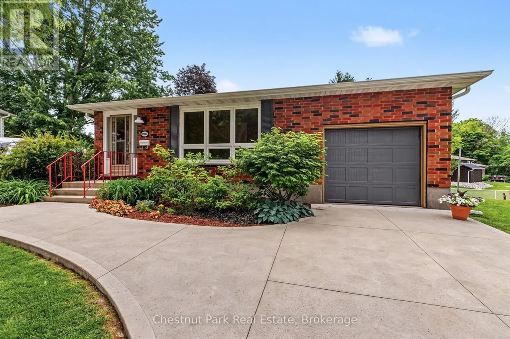 280 8th Avenue East Owen Sound ON N4K 3A2