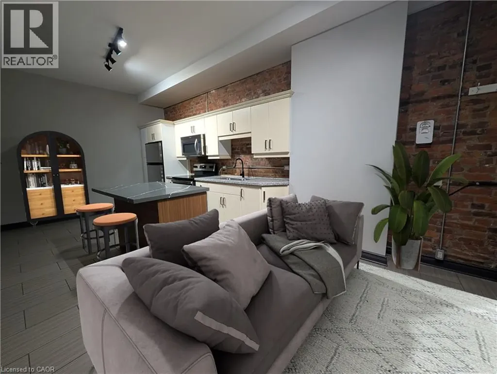 473 King Street West Hamilton ON L8P 1B8