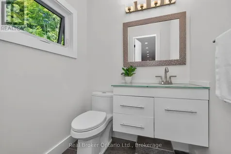 841 Portage Park Lane Midland ON L4R 5G3