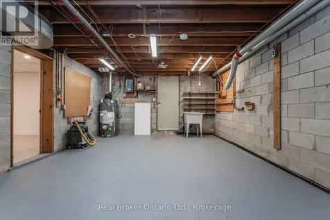 841 Portage Park Lane Midland ON L4R 5G3