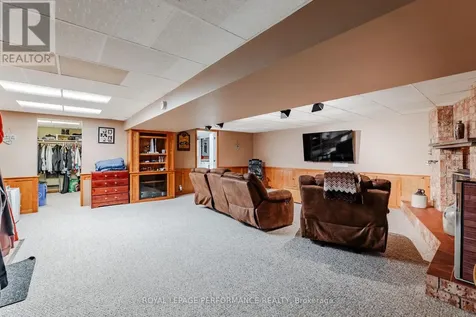 202 Susan Avenue Cornwall ON K6J 2C5