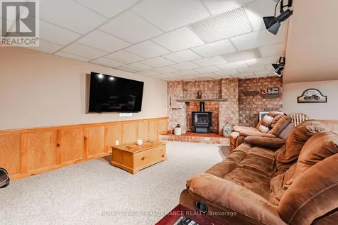 202 Susan Avenue Cornwall ON K6J 2C5