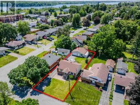 202 Susan Avenue Cornwall ON K6J 2C5