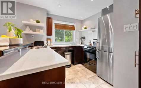 21 Elizabeth Street South Richmond Hill (mill Pond) ON L4C 3V5