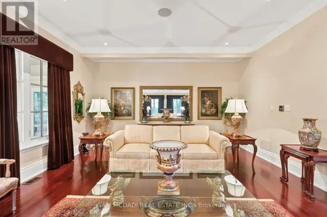 65 Kingswood Drive King ON L7B 1K8