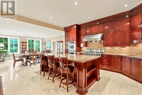 65 Kingswood Drive King ON L7B 1K8