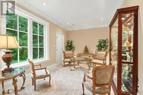 65 Kingswood Drive King ON L7B 1K8