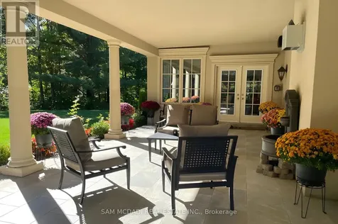 65 Kingswood Drive King ON L7B 1K8