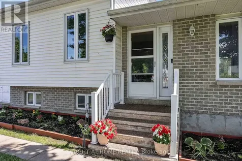 73 Castlebeau Street Russell ON K0A 1W0