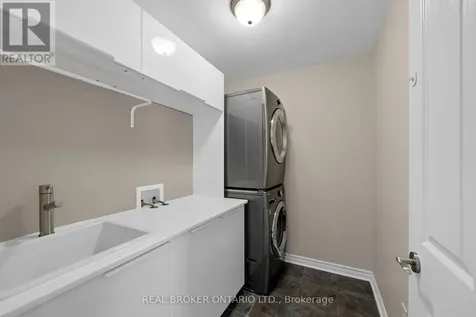 2188 Sunset Cove Circle Ottawa ON K2J 0T8