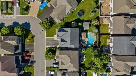 2188 Sunset Cove Circle Ottawa ON K2J 0T8