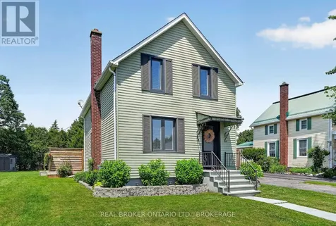 17 Pine Street South Stormont ON K0C 1M0