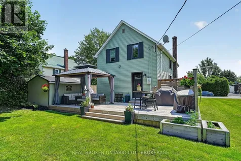 17 Pine Street South Stormont ON K0C 1M0