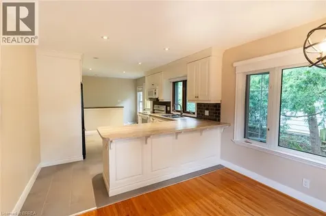 30 Proctor Avenue Brantford ON N3S 3E7