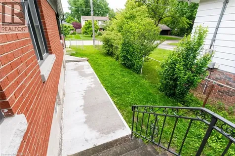 30 Proctor Avenue Brantford ON N3S 3E7