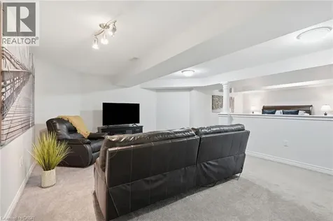 35 Finton Lane Binbrook ON L0R 1C0