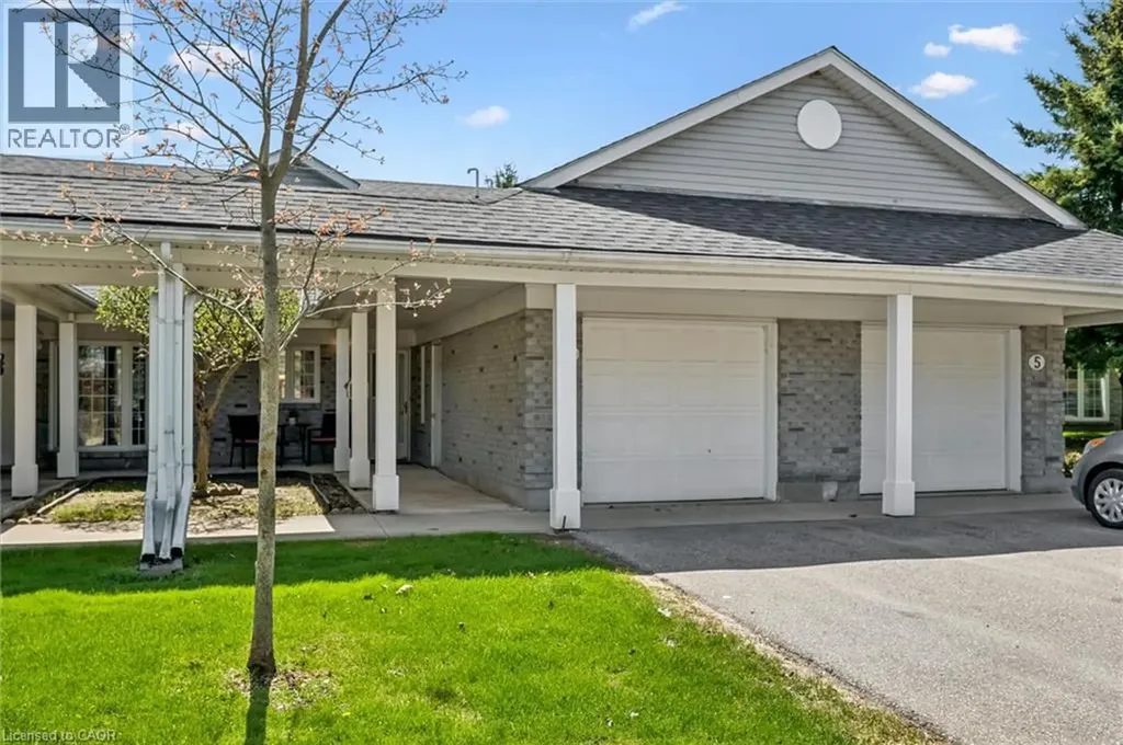 21 Foell Street Baden ON N3A 2V6
