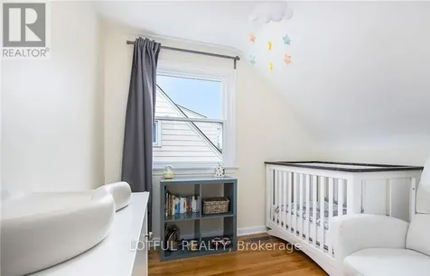 2012 Dorval Avenue Ottawa ON K1G 2N8