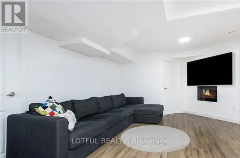 2012 Dorval Avenue Ottawa ON K1G 2N8