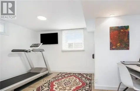 2012 Dorval Avenue Ottawa ON K1G 2N8