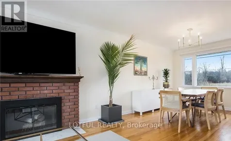 2012 Dorval Avenue Ottawa ON K1G 2N8